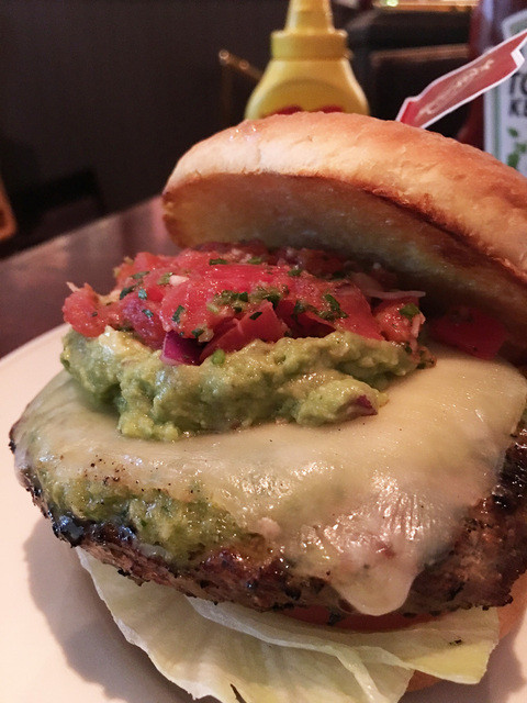 ハードロックカフェ 横浜 Hard Rock Cafe みなとみらい アメリカ料理 ネット予約可 食べログ ハードロックカフェ 横浜 Hard Rock Cafe みなとみらい アメリカ料理 ネット予約可 食べログ