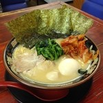神山 - H.27.11.5.昼 キムチラーメン 880円
