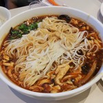 DIN TAI FUNG - 酸辣湯麺