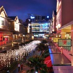 DIN TAI FUNG - このSCは夜もきれい