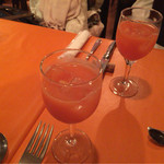 テート・ア・テート - クーポン使用で無料で頂いた、食前酒【カンパリオレンジ】で乾杯♪嬉しいサービスです(^ ^)