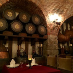 マゼランズ - ワインセラーのある、秘密の部屋