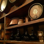 マゼランズ - ワインセラーのある、秘密の部屋