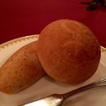 マゼランズ - 米粉パン＆ライムギパン、お代わり自由（ガリオン/スペシャルコース）