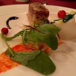 マゼランズ - スモークターキーとチョリソーとポテトのパテ、カリフラワーのムース添え（ガリオン/スペシャルコース）