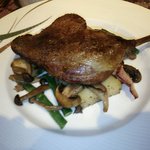 シラノ・ド・ベルジュラック - シャラン産鴨腿肉のコンフィ