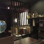 満月 - メニューが隣との境界線になってます