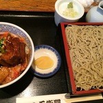 そば屋 五衛門 - 2015年11月 キムチ丼セット 1100円（税込）