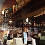 サッチモ - H.27.11.6.昼 カウンター席中ほどから店奥方向