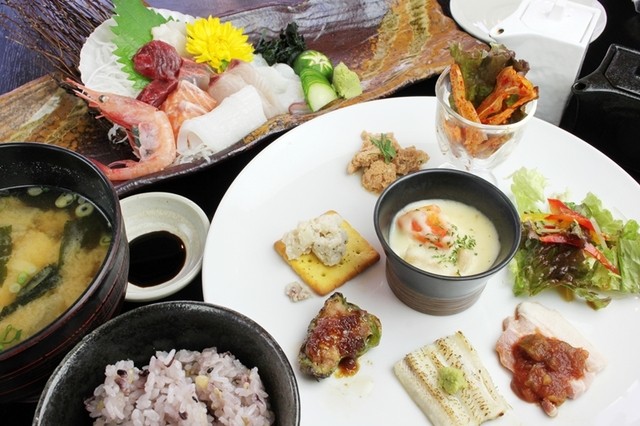 Seafood Robata Takumi photo 2