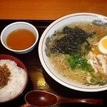 レストラン石楠花 - 十津川産ゆずの塩ラーメン  by 気まぐれ三人旅＄