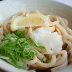 讃岐うどん　麦まる - 讃岐うどんぶっかけ(大)(冷)　380円　安いわりにはコシがある