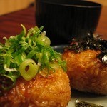 Izakaya Jirochou - 香ばしい秘伝のタレ、焼きおにぎり