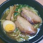 ファミリーマート - 料理写真:ファミマの「醤油ラーメン」498円税込