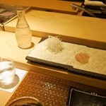 鮨 棗 - お造りには日本酒ですよねぇ