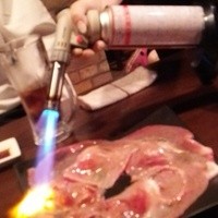 大衆肉酒場 こだわり米 匠 - あぶり和牛寿司です。