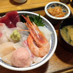 大吉三 - 海鮮丼