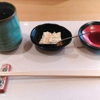 すし 堺 - チーズのような濃厚豆腐小鉢付。超美味。お酒にも合いそう。