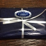 Romeo Viganotti - ロメオ・ヴィガノッティ（バラの庭）1080円