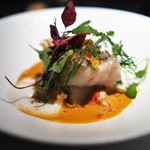 エクアトゥール - 甘鯛の鱗焼き　鮑のヴァプール　甲殻類のソース