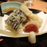 玉屋旅館 - 天ぷら　 
      柿の天ぷらが意外と美味しい
      