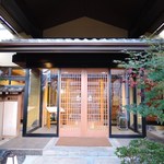 玉屋旅館 - 玄関
       