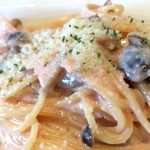 ヤリイカときのこ明太子のクリーム