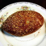 ブランジェリーショコラ - カレーパン。ぼっかけカレー？