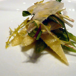 カノビアーノ アネックス - ホワイトアスパラガスと帆立貝のサラダ　パルミジャーノ風味