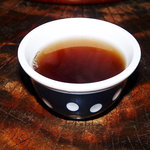 甘酒茶屋 - 熱いお茶はサービス