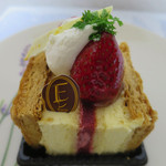 パティシエ・エイジ・ニッタ - イチゴミルフィーユ