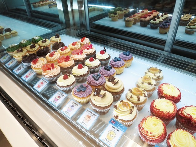 ローラズ カップケーキ 東京 原宿本店 Lola S Cupcakes 明治神宮前 ケーキ 食べログ