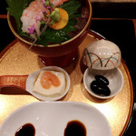 桂新堂本店 お食事処 百福庵 - 甘海老豆腐・黒大豆煮と甘海老のお造り、二種類のお醤油で