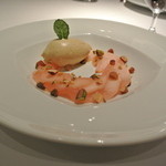 ラ・トルテュ - リンゴのコンポート
      焦しバターアイスと木の実