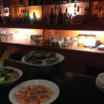 Dining Bar BIBOBIBI - カウンター席から