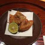 花小路 さわ田 - ふぐのからあげ