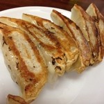 ラーメン神山 - H.27.5.12.夜 餃子 350円→ビールセット 500円