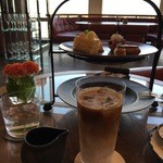 アンダーズ タヴァン - 