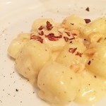 オステリア・トット - キタアカリのニョッキ ピエモンテのチーズのソース