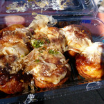 栃木県総合運動公園売店 - 料理写真:たこ焼き300円