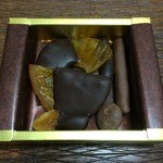 Vestri - プラリネ量り売り 1620円（10g 270円）