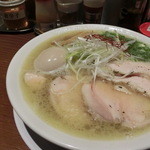RAMEN 風見鶏 - 特製塩。９００円