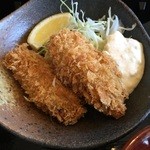 味の民芸 - カキフライ。ミドルサイズながら身がプリッとしており美味い！