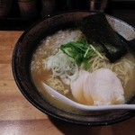 麺屋 武一 - 濃厚鶏骨醤油そば（大盛）