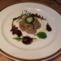 イノーヴェ - メカジキのタルタル仕立て