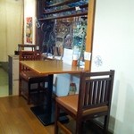 慈げん - いつの間にか座敷から靴で上がるテーブル席に変わっていた