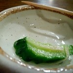 慈げん - 箸休めの漬け物。