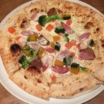 イタリア料理クッチーナ - カールレイモンピッツア、780円です。