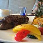 ビュッフェレストラン スリユン - サーロインステーキ