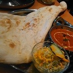 インド料理&バー　サッカール - 日替りカレー、ナンのセット。
